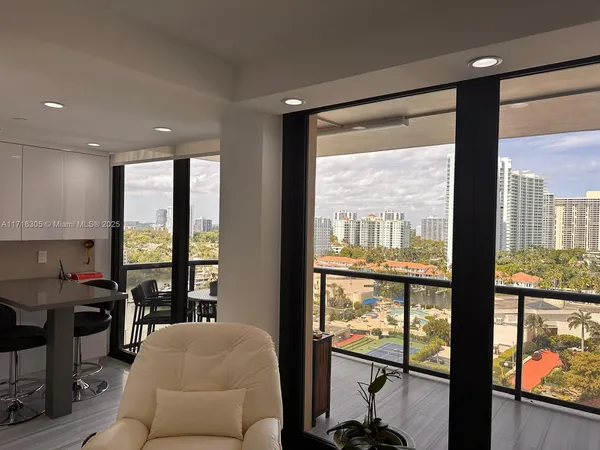 $5,500 | 19667 Turnberry Way, Unit 14F, Aventura, FL 33180