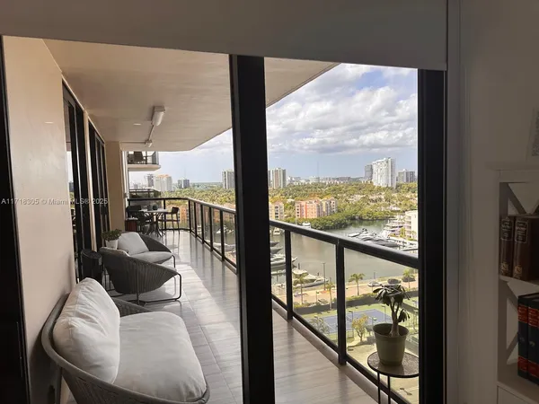 $5,500 | 19667 Turnberry Way, Unit 14F, Aventura, FL 33180