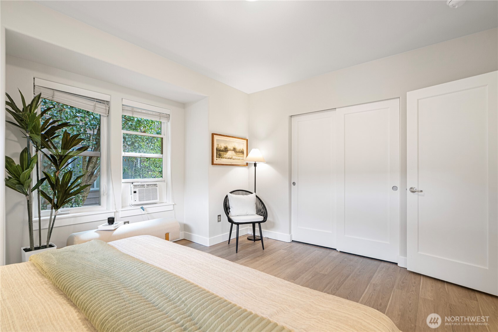 422 Federal Avenue East, Unit B Seattle, WA 98102 - Photo 17 of 25