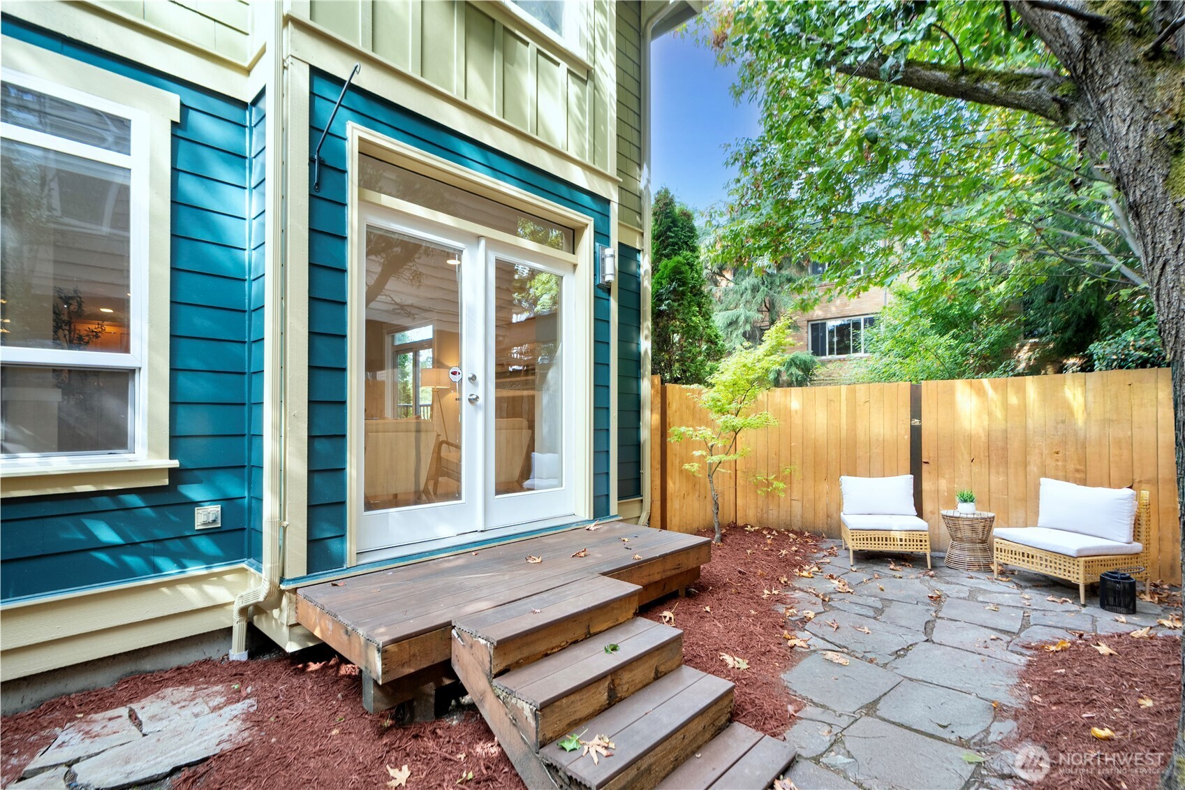 422 Federal Avenue East, Unit B Seattle, WA 98102 - Photo 25 of 25