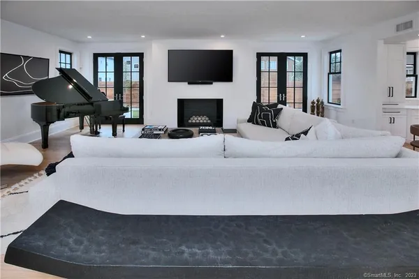 $15,000 | 18 Danbury Avenue, Westport, CT 06880