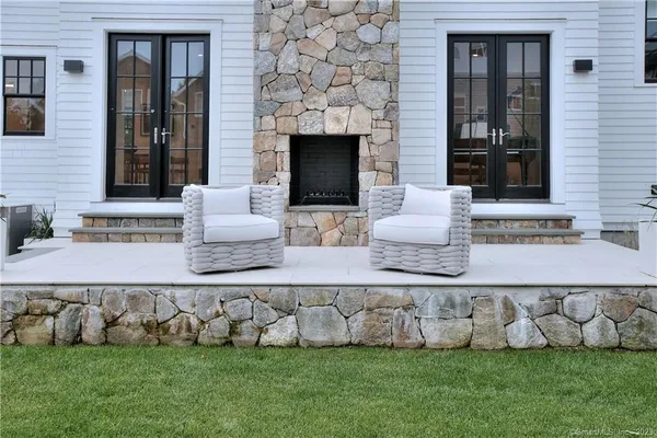 $15,000 | 18 Danbury Avenue, Westport, CT 06880