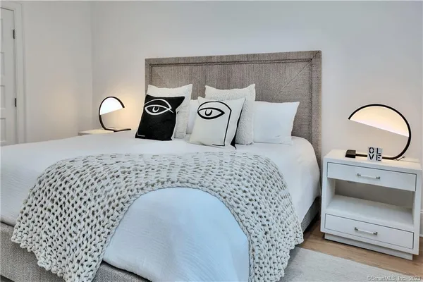 $15,000 | 18 Danbury Avenue, Westport, CT 06880