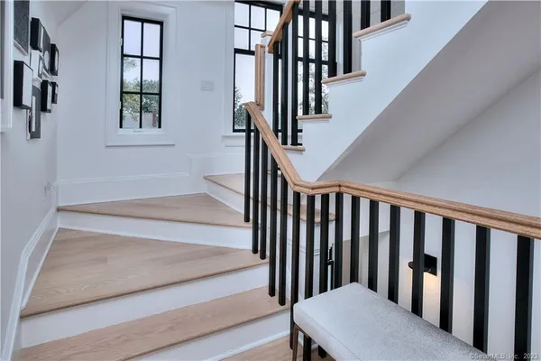 $15,000 | 18 Danbury Avenue, Westport, CT 06880