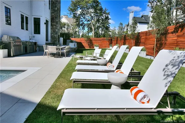 $15,000 | 18 Danbury Avenue, Westport, CT 06880