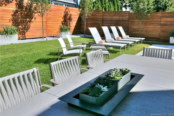 $15,000 | 18 Danbury Avenue, Westport, CT 06880