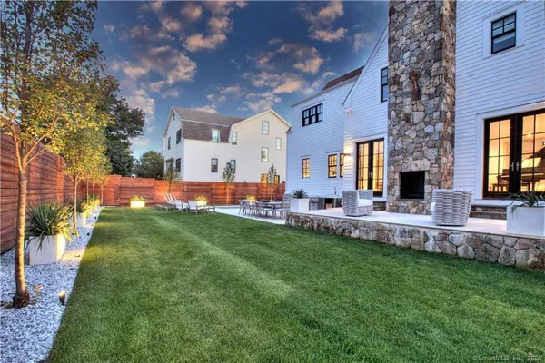 $15,000 | 18 Danbury Avenue, Westport, CT 06880