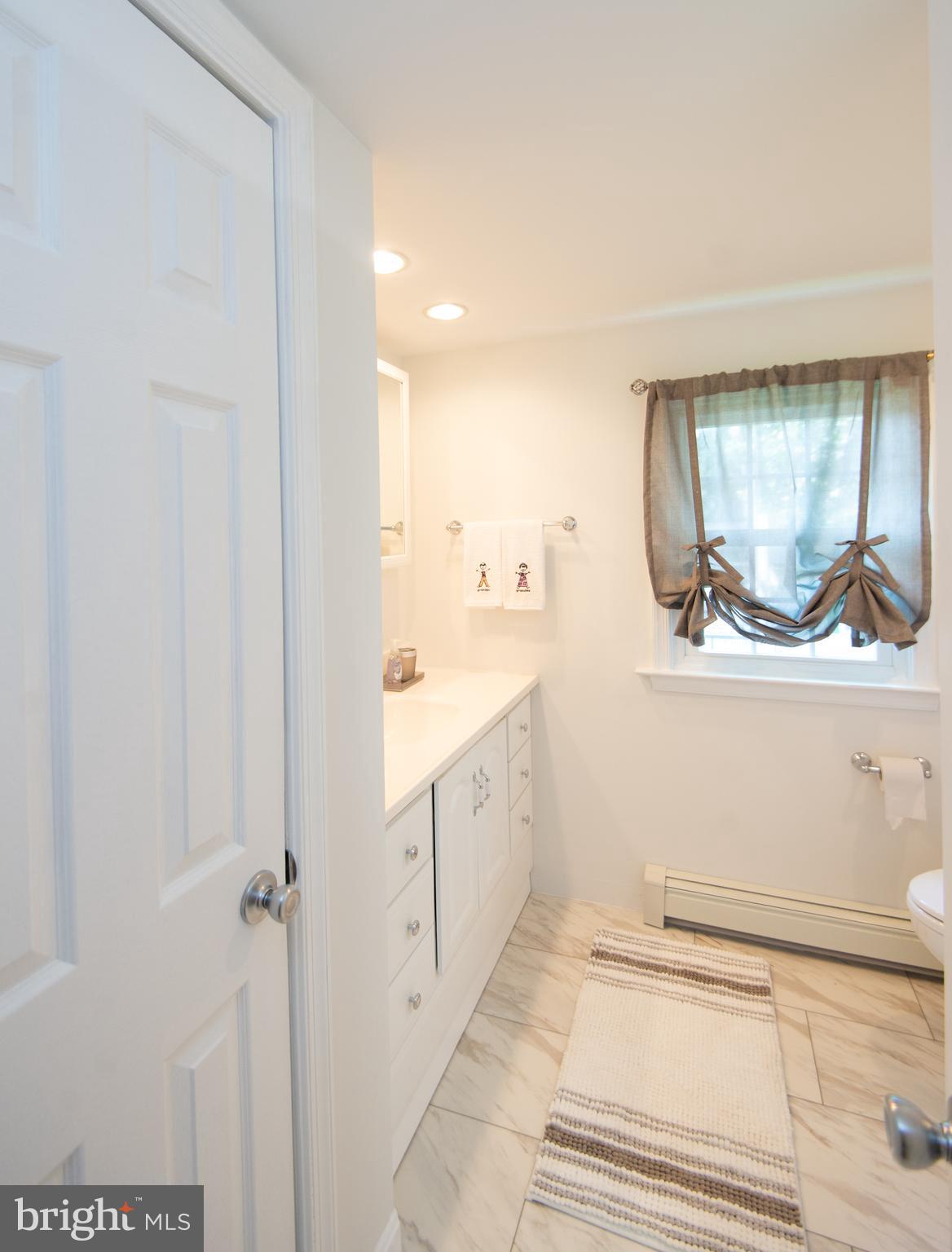 8 West Liberty Street Ridgely, MD 21660 - Photo 28 of 55 Upstairs bathroom