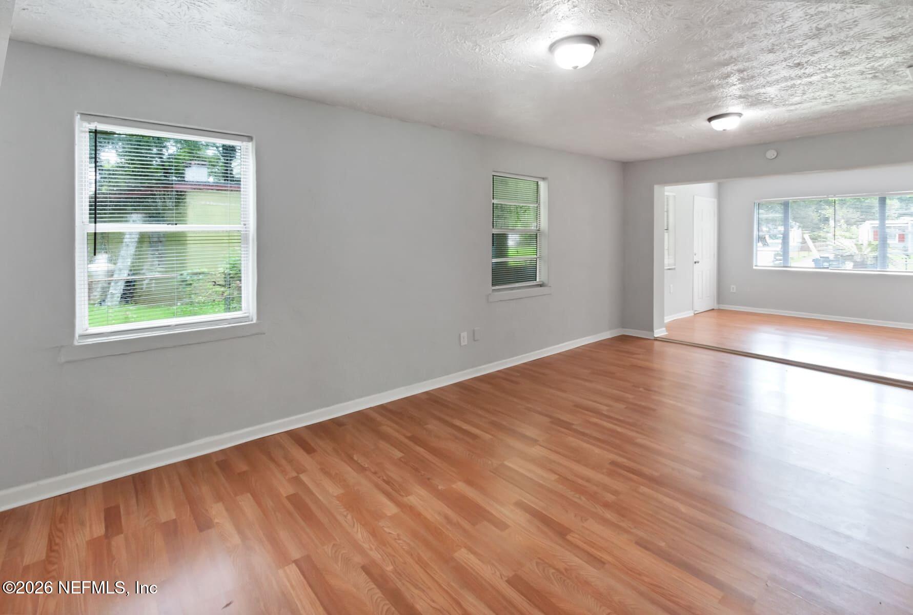 5626 Verbena Road Jacksonville, FL 32209 - Photo 12 of 18 DSC_0905