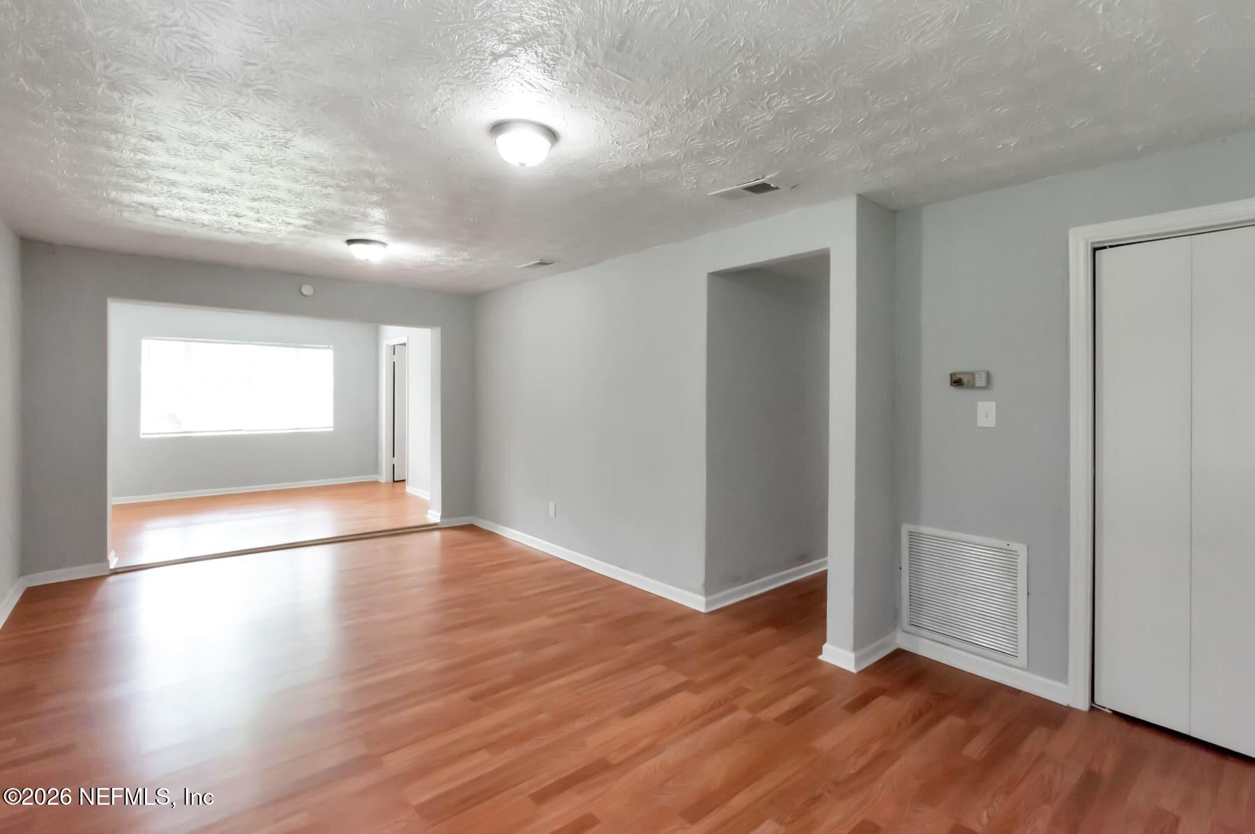 5626 Verbena Road Jacksonville, FL 32209 - Photo 13 of 18 DSC_0909