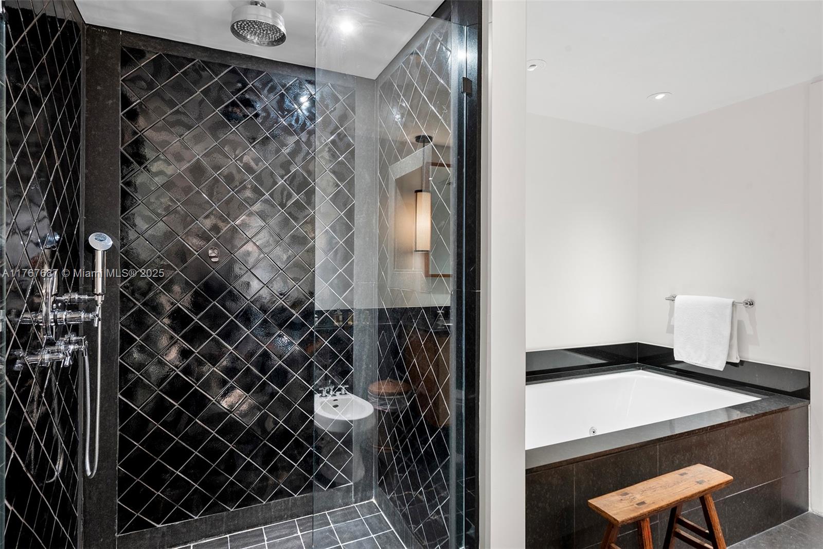 101 20th Street, Unit 3105 Miami Beach, FL 33139 - Photo 27 of 34