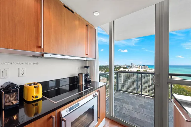$2,550,000 | 101 20th Street, Unit 3105, Miami Beach, FL 33139
