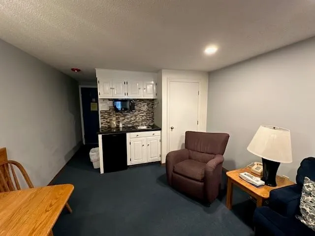 $25,000 | 2955 White Mountain Highway, Unit 214 (W50), Conway, NH 03860