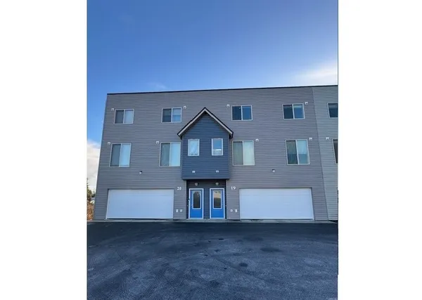 a house view with a outdoor space