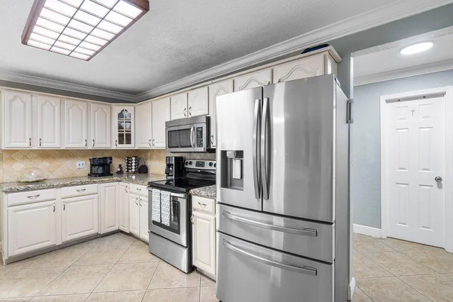 $1,280,000 | 401 Southeast 14th Avenue, Pompano Beach, FL 33060