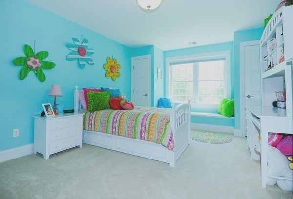 26 Cider Circle Bolton, MA 01740 - Photo 24 of 30 a bedroom with a bed and a couch