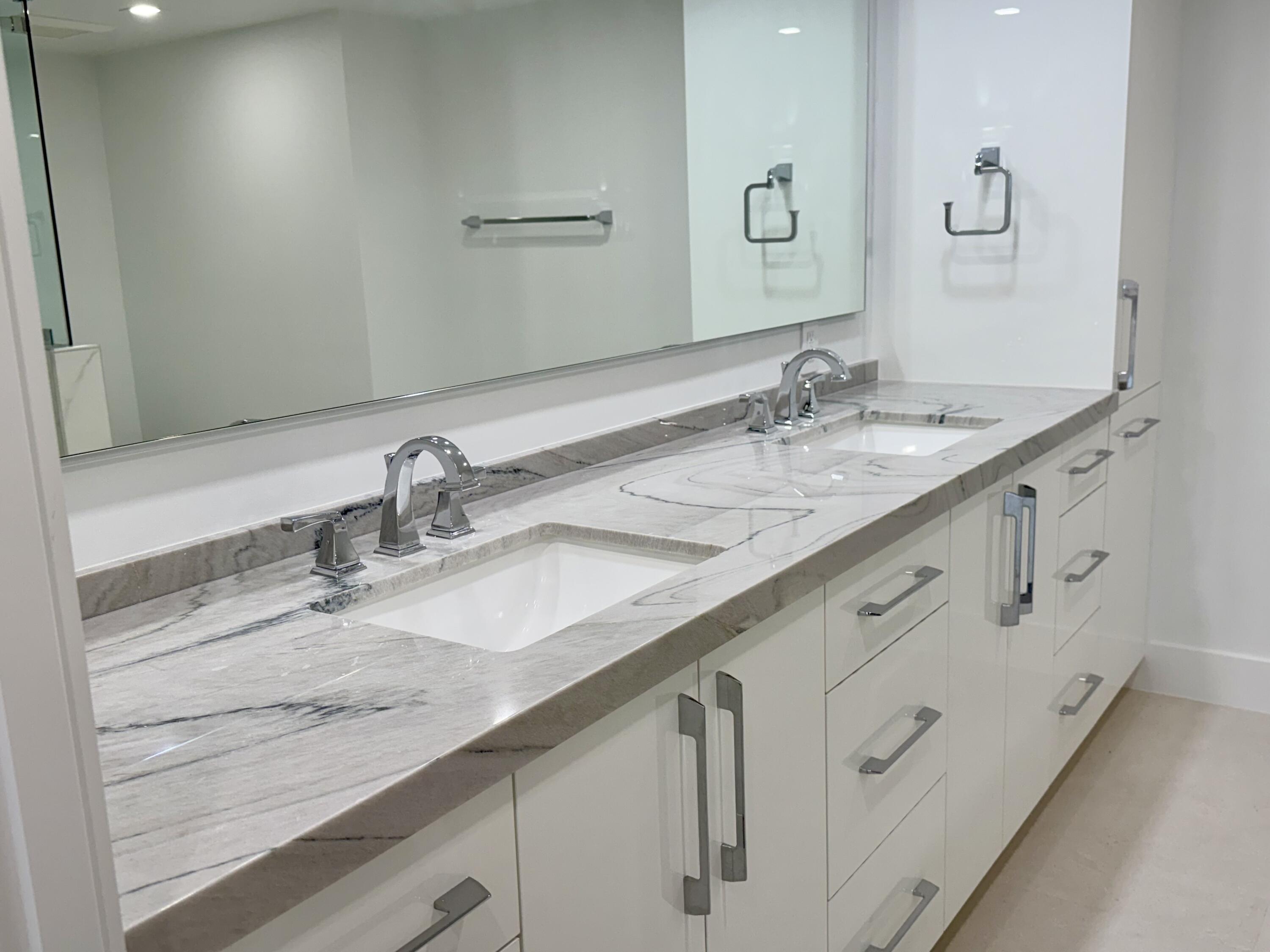 4201 North Ocean Boulevard Boca Raton, FL 33431 - Photo 11 of 39 Primary Bath
