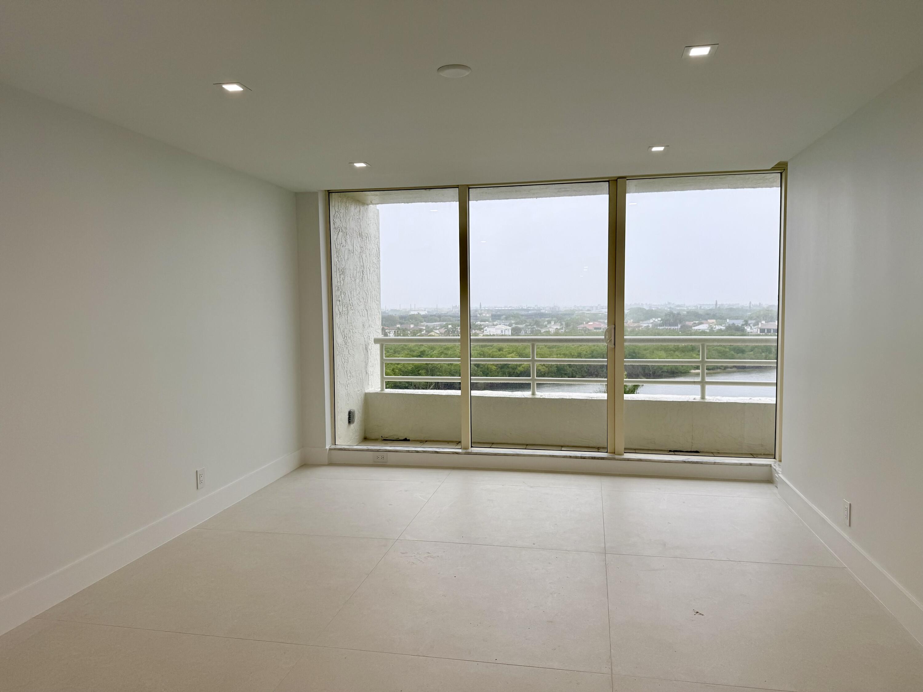 4201 North Ocean Boulevard Boca Raton, FL 33431 - Photo 9 of 39 Primary Bedroom