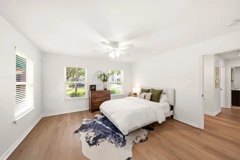 $635,000 | 1108 Wakefield Drive, Houston, TX 77018
