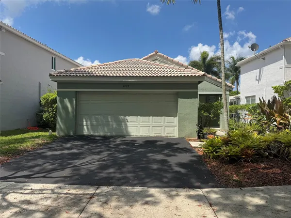 $550,000 | 4077 Pine Ridge Lane, Weston, FL 33331