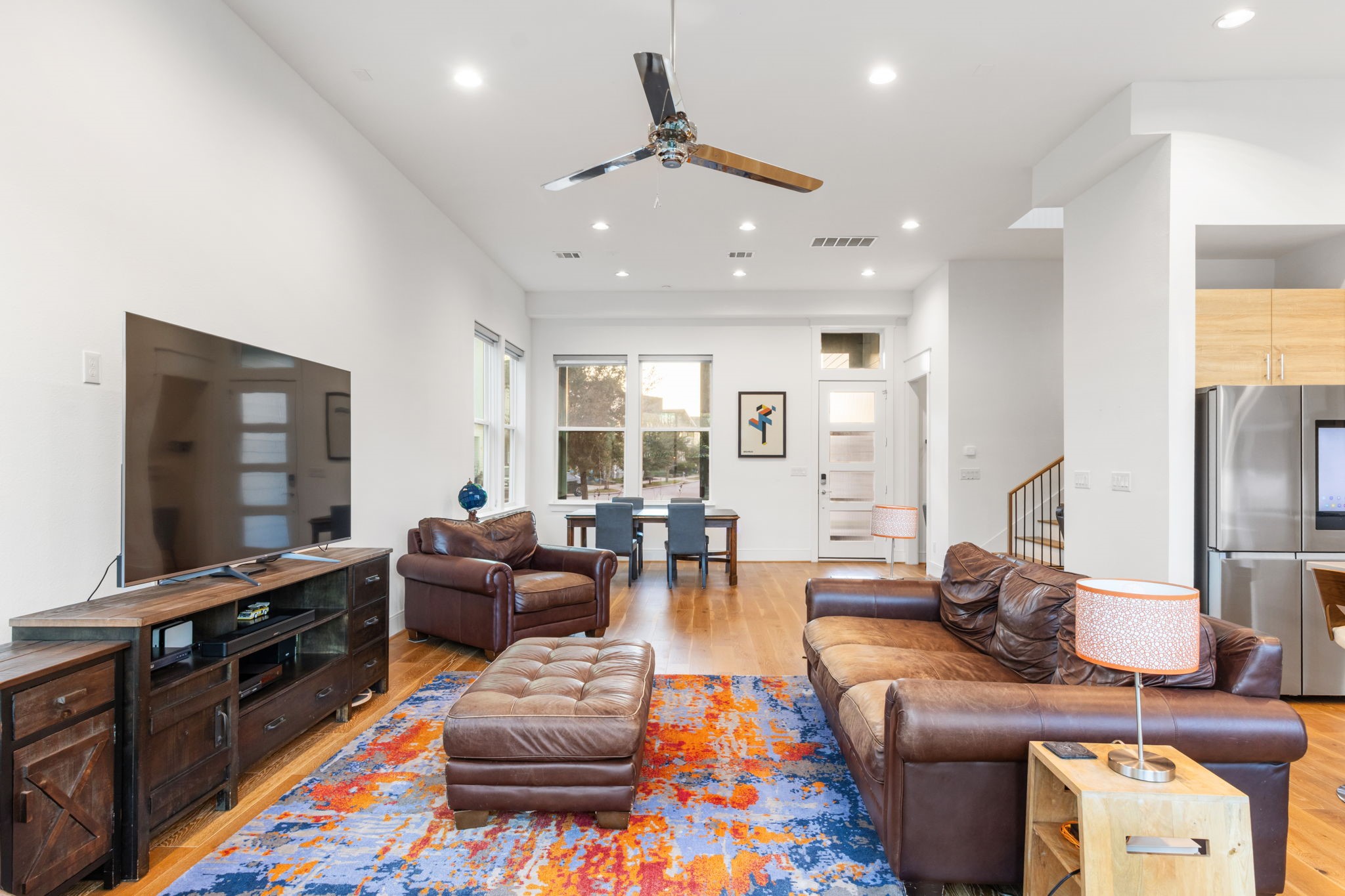 3302 Cardinal Crest Lane Houston, TX 77080 - Photo 14 of 46 a living room with furniture and a flat screen tv