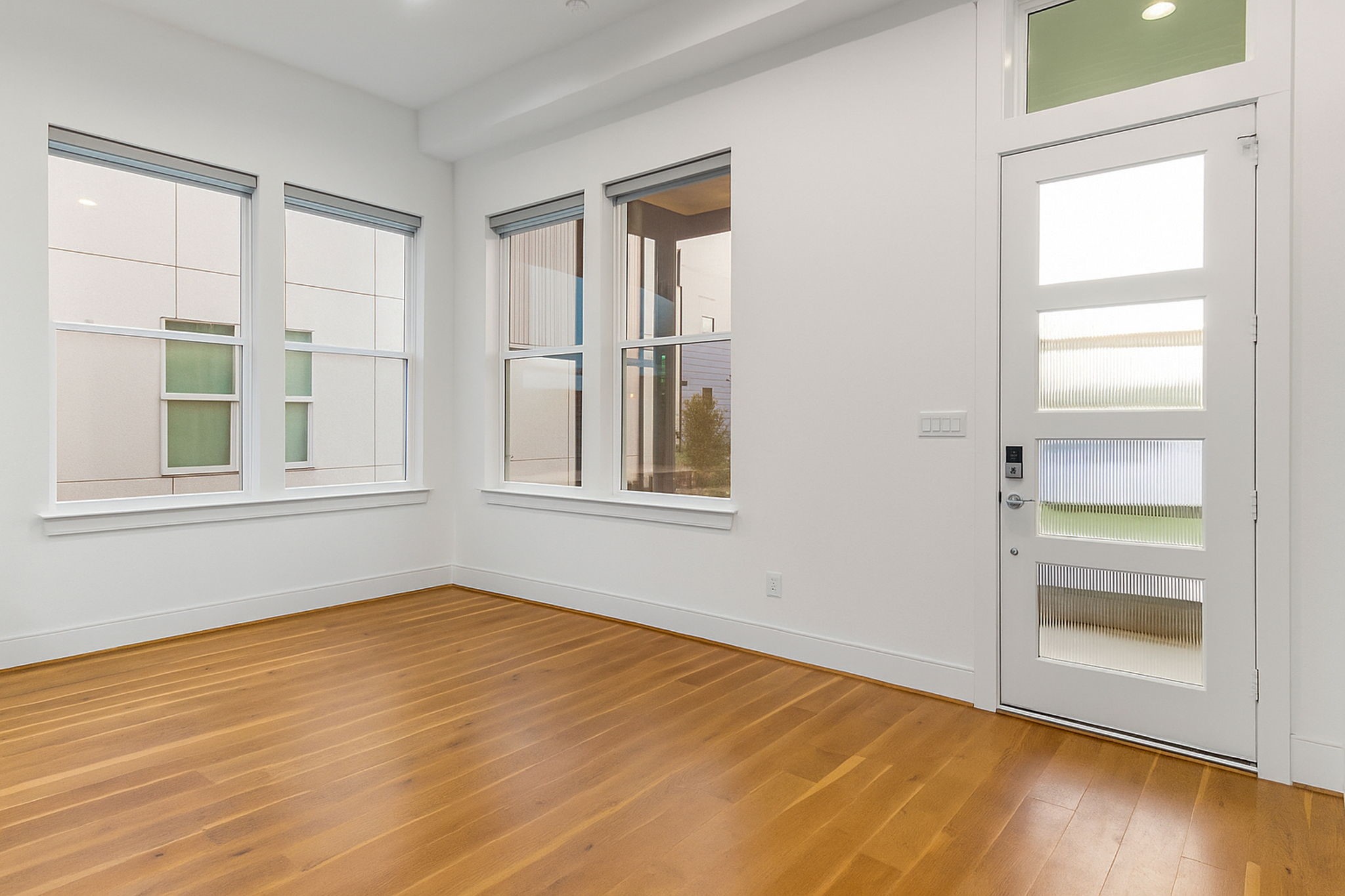 3302 Cardinal Crest Lane Houston, TX 77080 - Photo 6 of 46 an empty room with a window