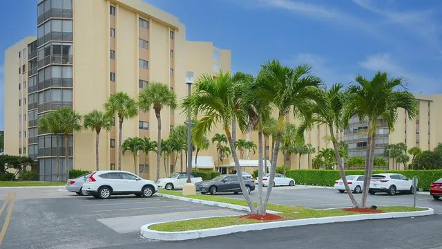 $224,900 | 7200 Radice Court, Unit 502, Lauderhill, FL 33319
