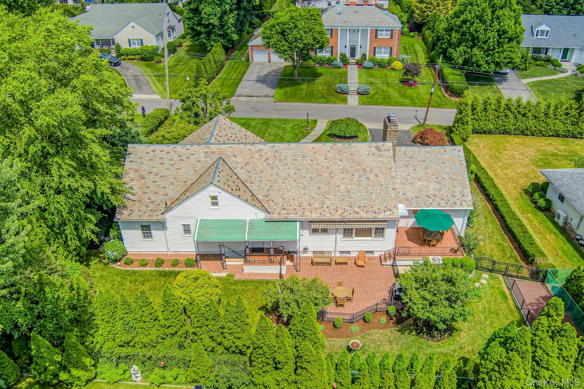 72 Brookfield Road Mount Vernon, NY 10552 - Photo 44 of 46 Private and serene