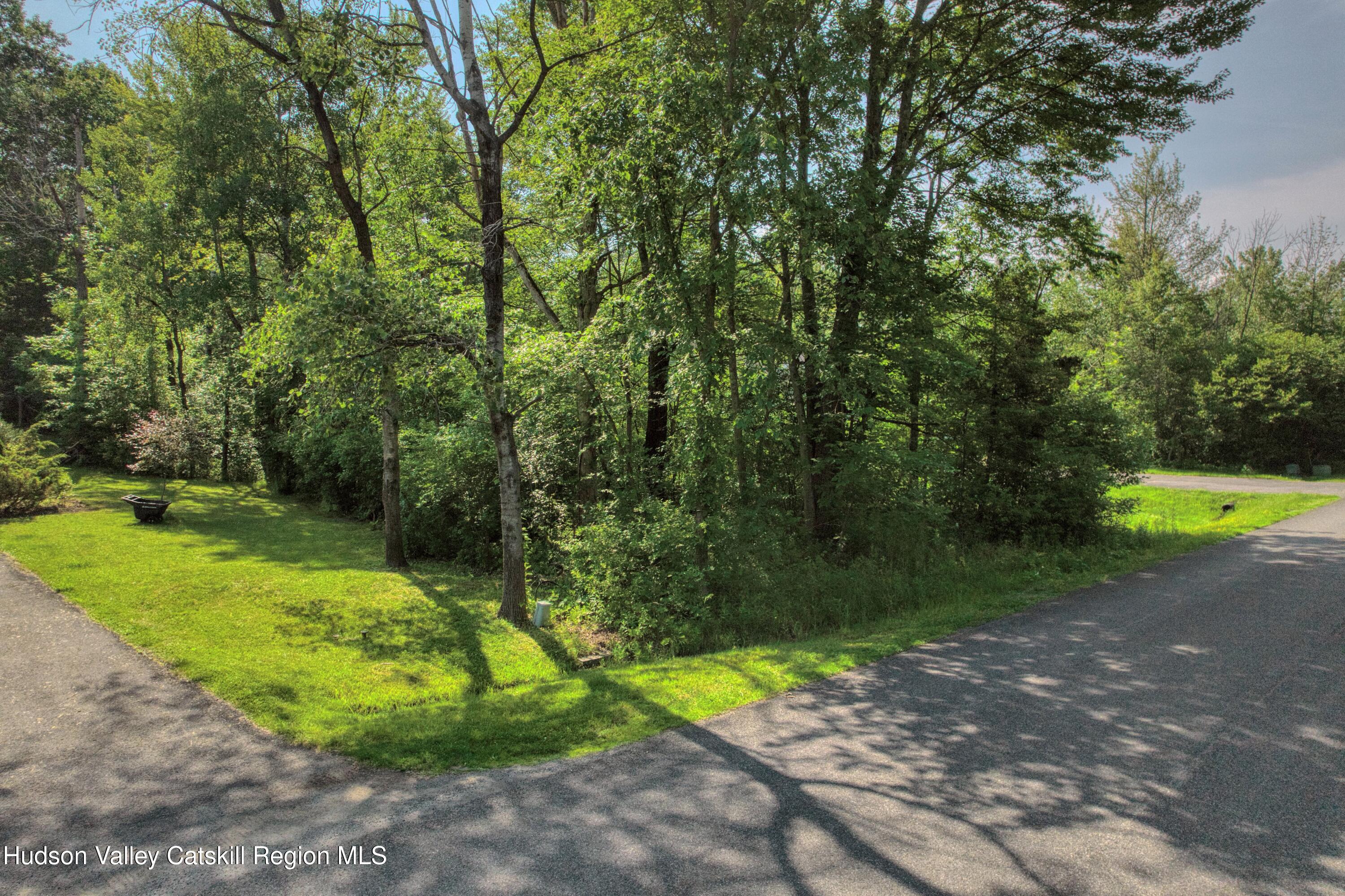 986 Sleepy Hollow Road Coxsackie, NY 12015 - Photo 2 of 7 a view of a park