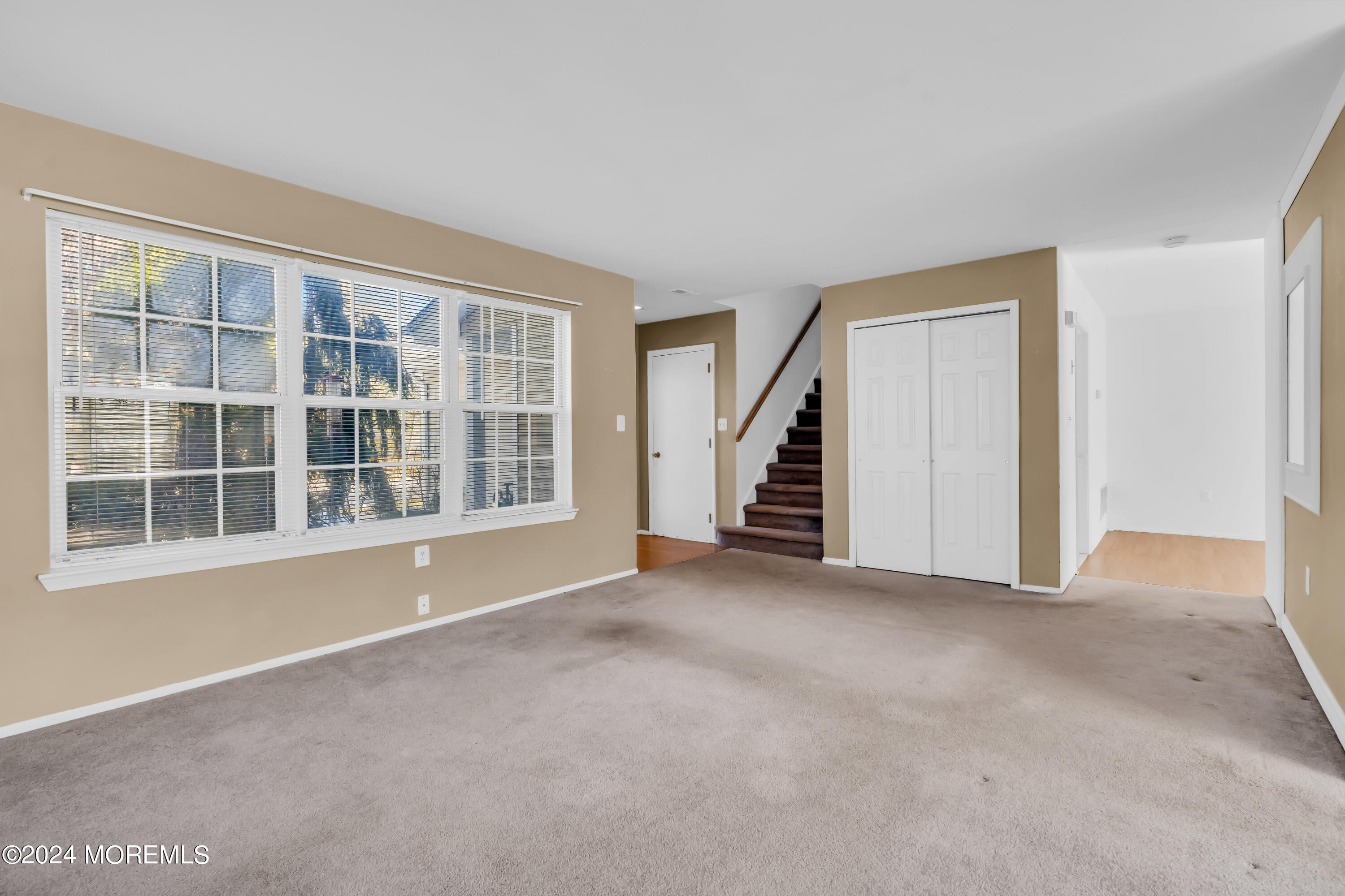 72 Ridge Place Freehold, NJ 07728 - Photo 11 of 34 011_dsc01190