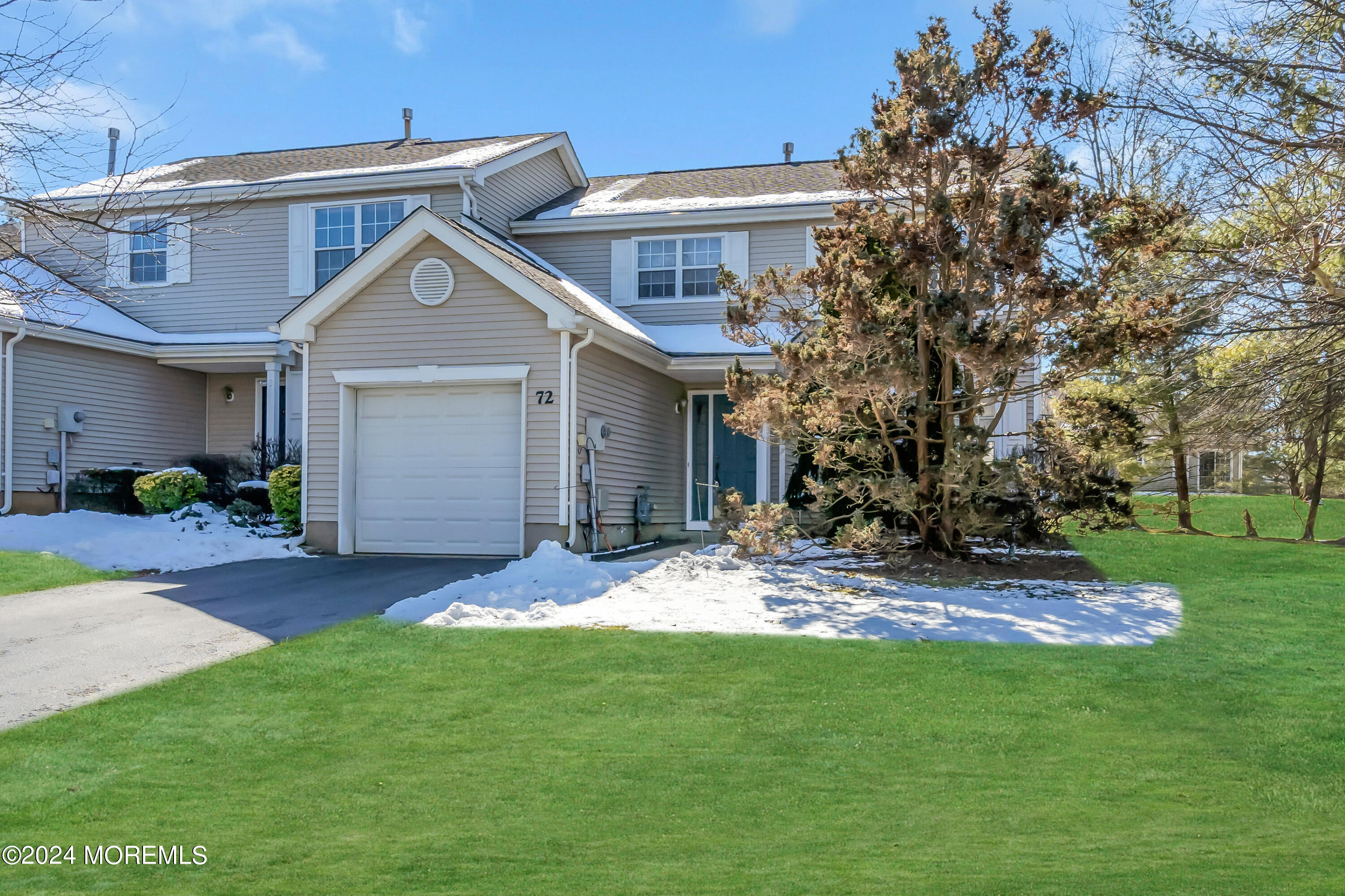 72 Ridge Place Freehold, NJ 07728 - Photo 8 of 34 006_001_dsc01320-1b