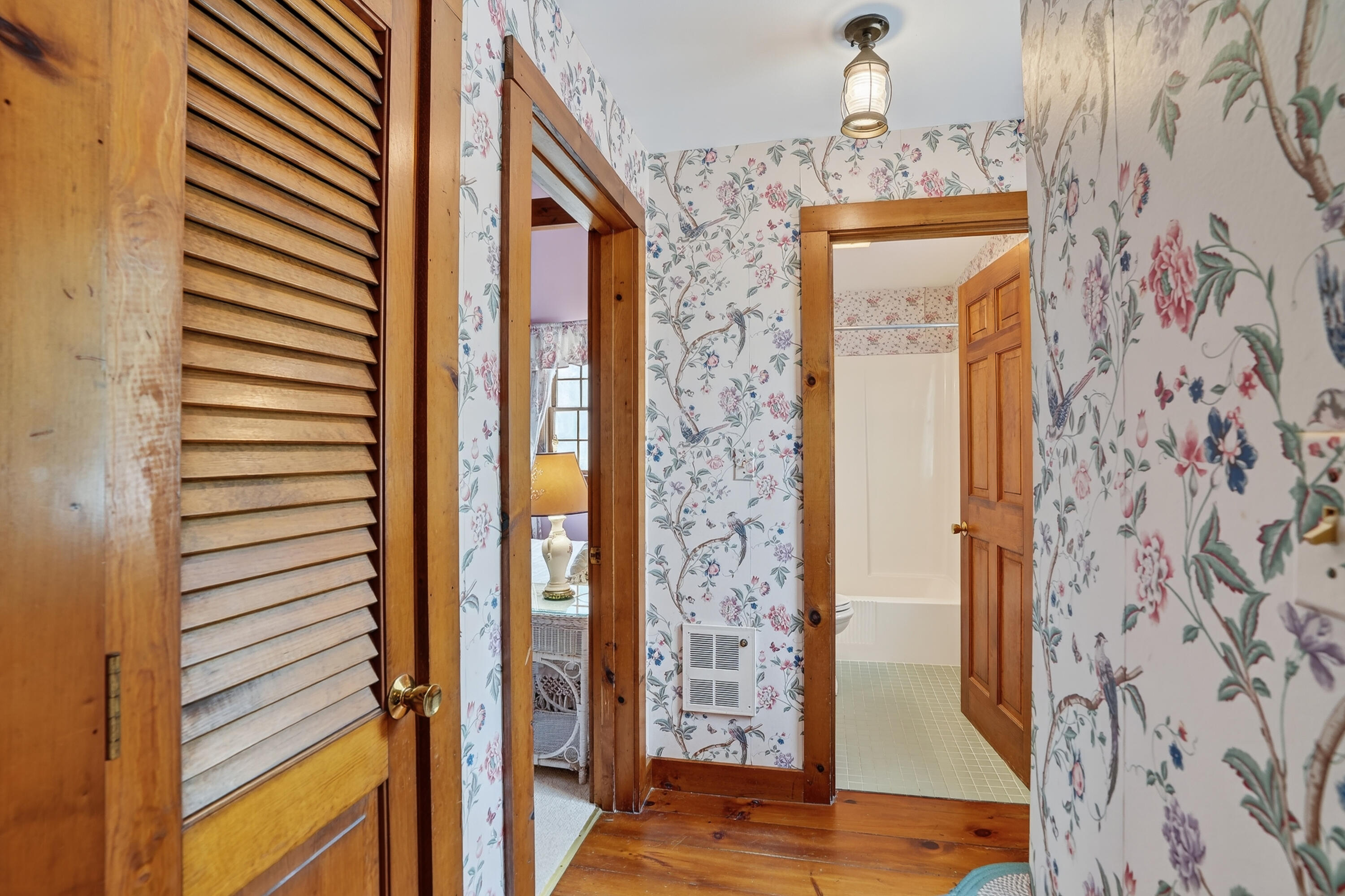 9 Marthas Road Edgartown, MA 02539 - Photo 9 of 26 8