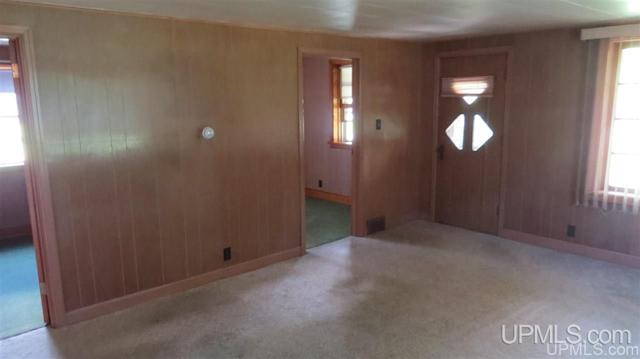 6676 M Road Escanaba, MI 49829 - Photo 12 of 21