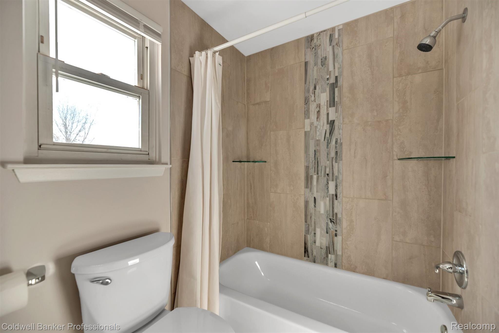 43817 Applewood Road Canton, MI 48188 - Photo 27 of 35 Beautiful Tile Work