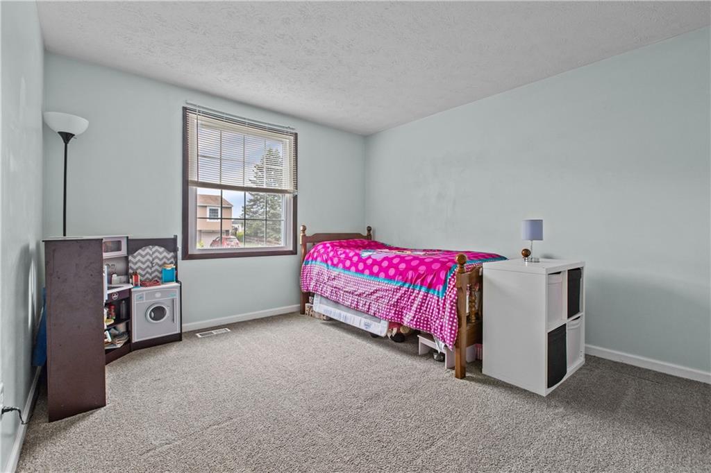 8 Quail Hill Road Pittsburgh, PA 15214 - Photo 11 of 17 Gallery Image 11