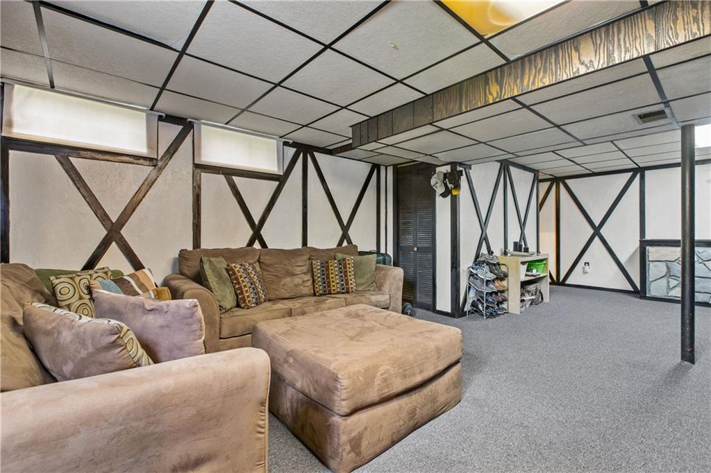 8 Quail Hill Road Pittsburgh, PA 15214 - Photo 14 of 17 Gallery Image 14