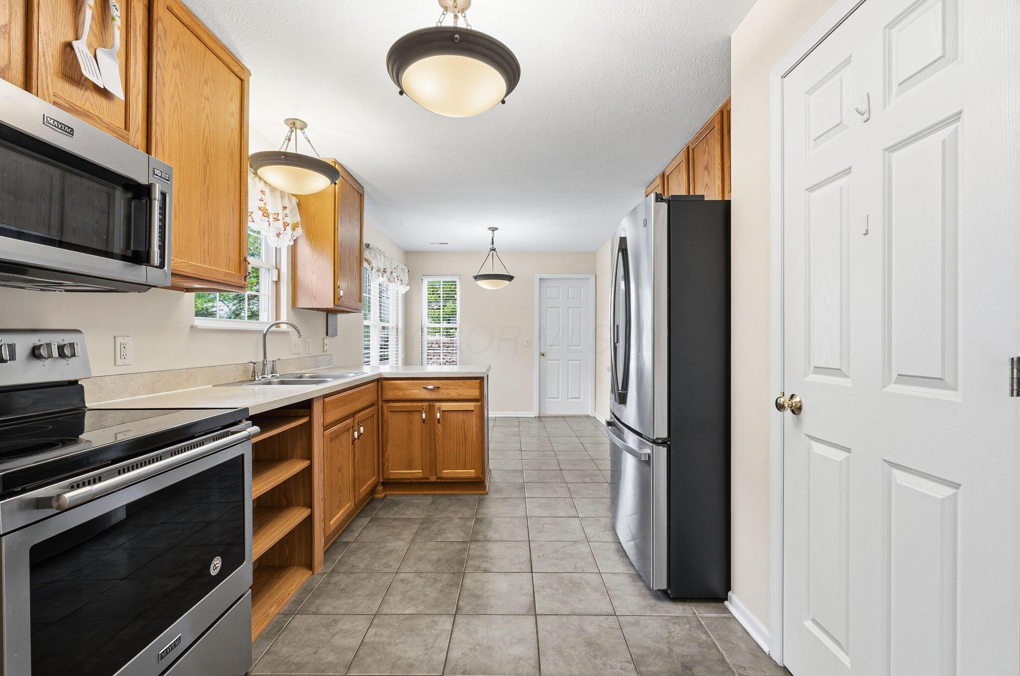 5183 Baker Ridge Drive Columbus, OH 43228 - Photo 13 of 39