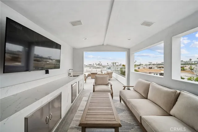 a black and white photo of a white wall