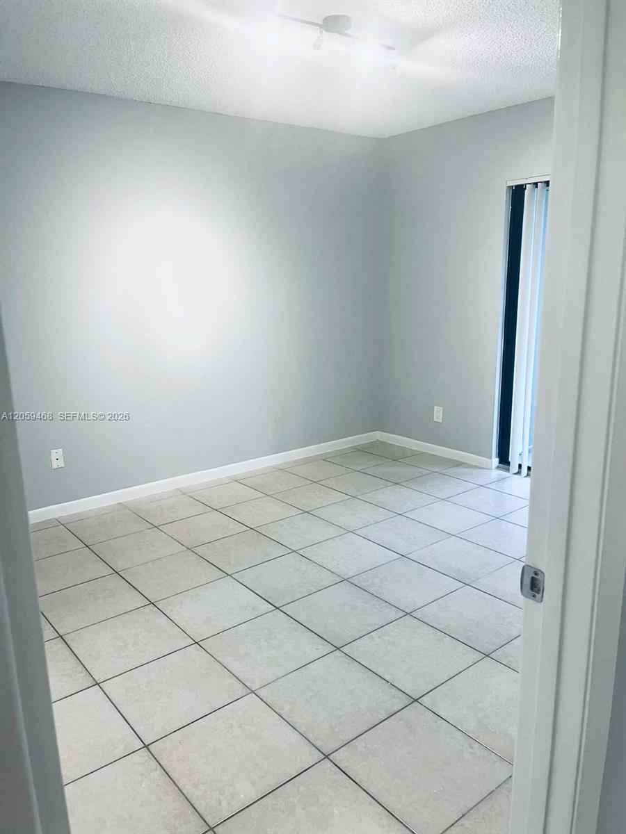 540 South Park Road, Unit 1119 Hollywood, FL 33021 - Photo 5 of 24