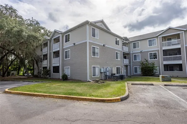 $189,900 | 4000 Southwest 23rd Street, Unit 1202, Gainesville, FL 32608