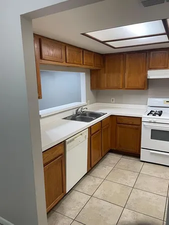 $1,200 | 411 Emerald Avenue, Unit EMERALD AVE, Lake Wales, FL 33853