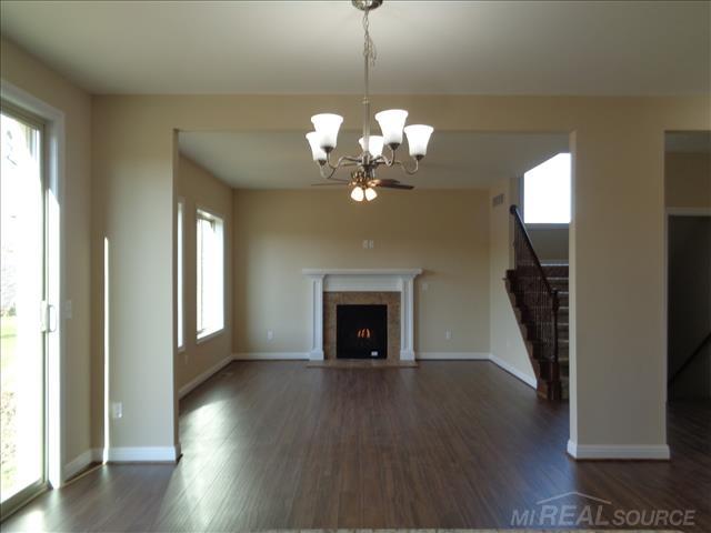 28510 Cotton Road New Baltimore, MI 48047 - Photo 4 of 25 View to Great room