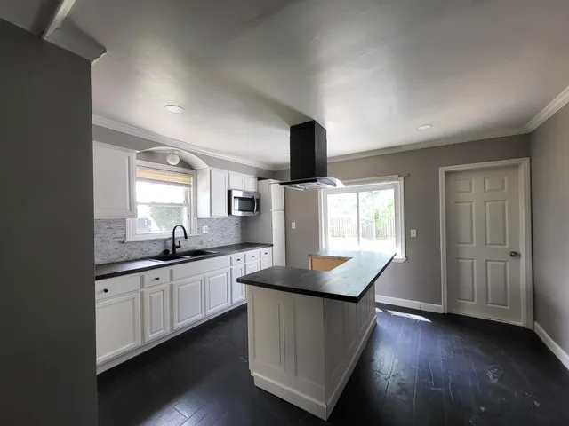 $140,000 | 23077 Piper Avenue, Eastpointe, MI 48021