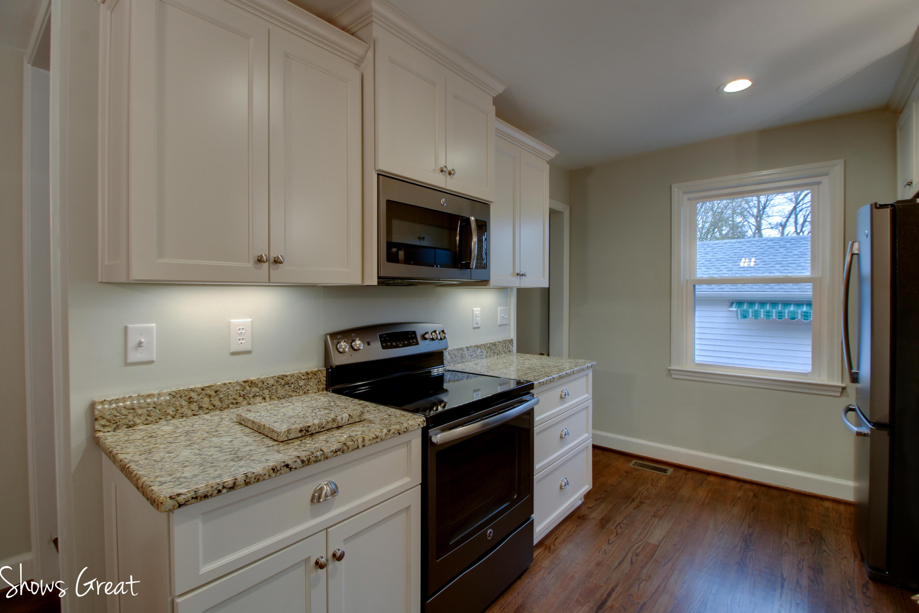 3510 Grandin Road Southwest Roanoke, VA 24018 - Photo 11 of 55 _MG_9913_4_5