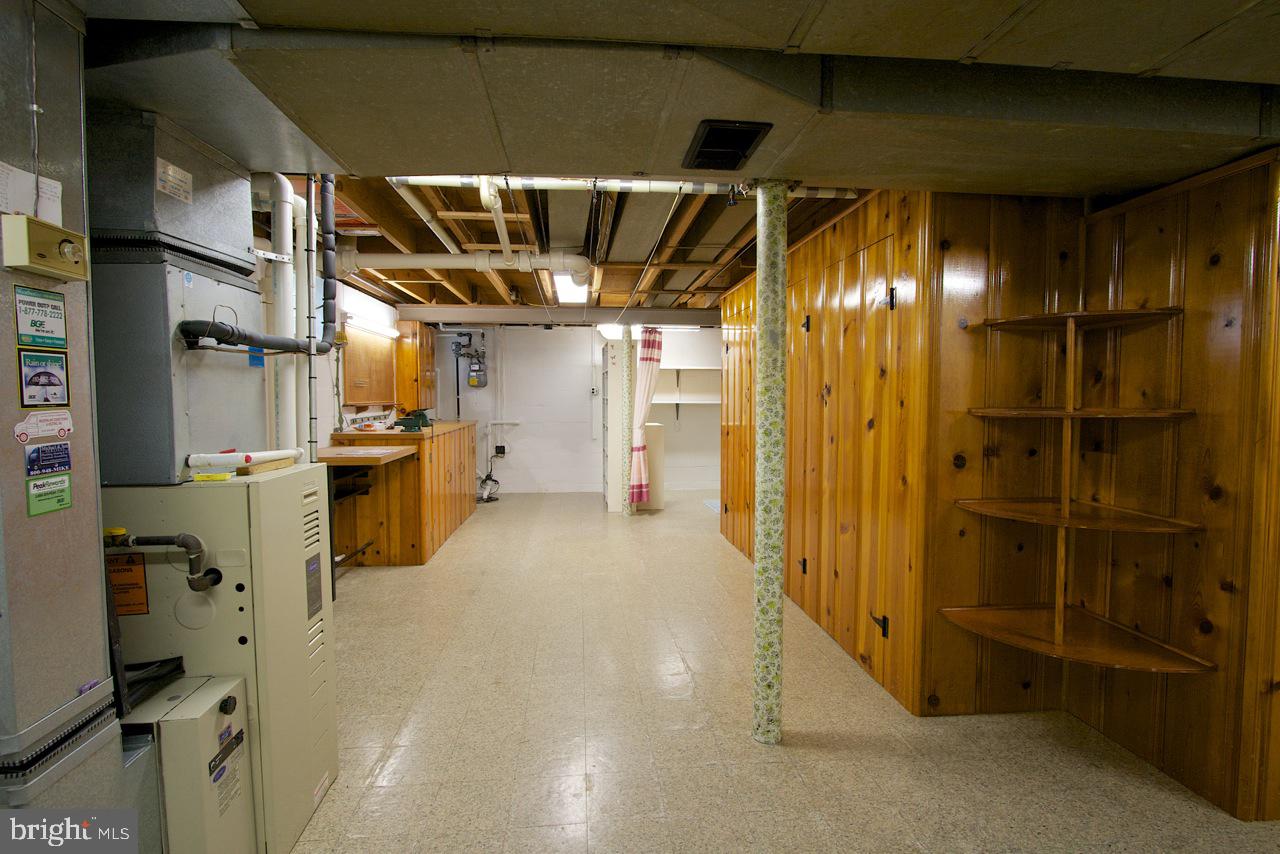 8110 Woodhaven Road Baltimore, MD 21237 - Photo 15 of 25 Side View of Workshop Afrea