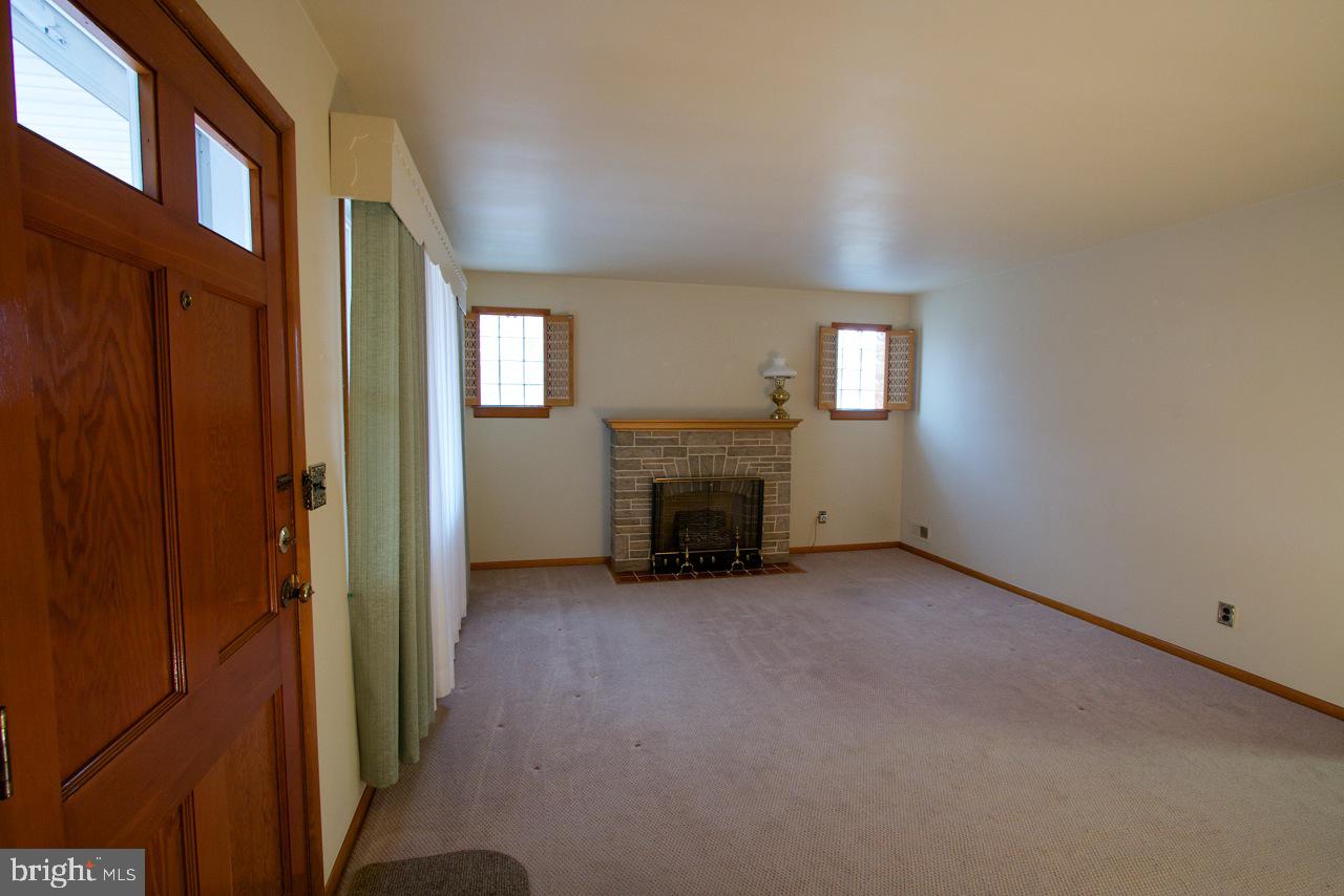 8110 Woodhaven Road Baltimore, MD 21237 - Photo 3 of 25 Living Room