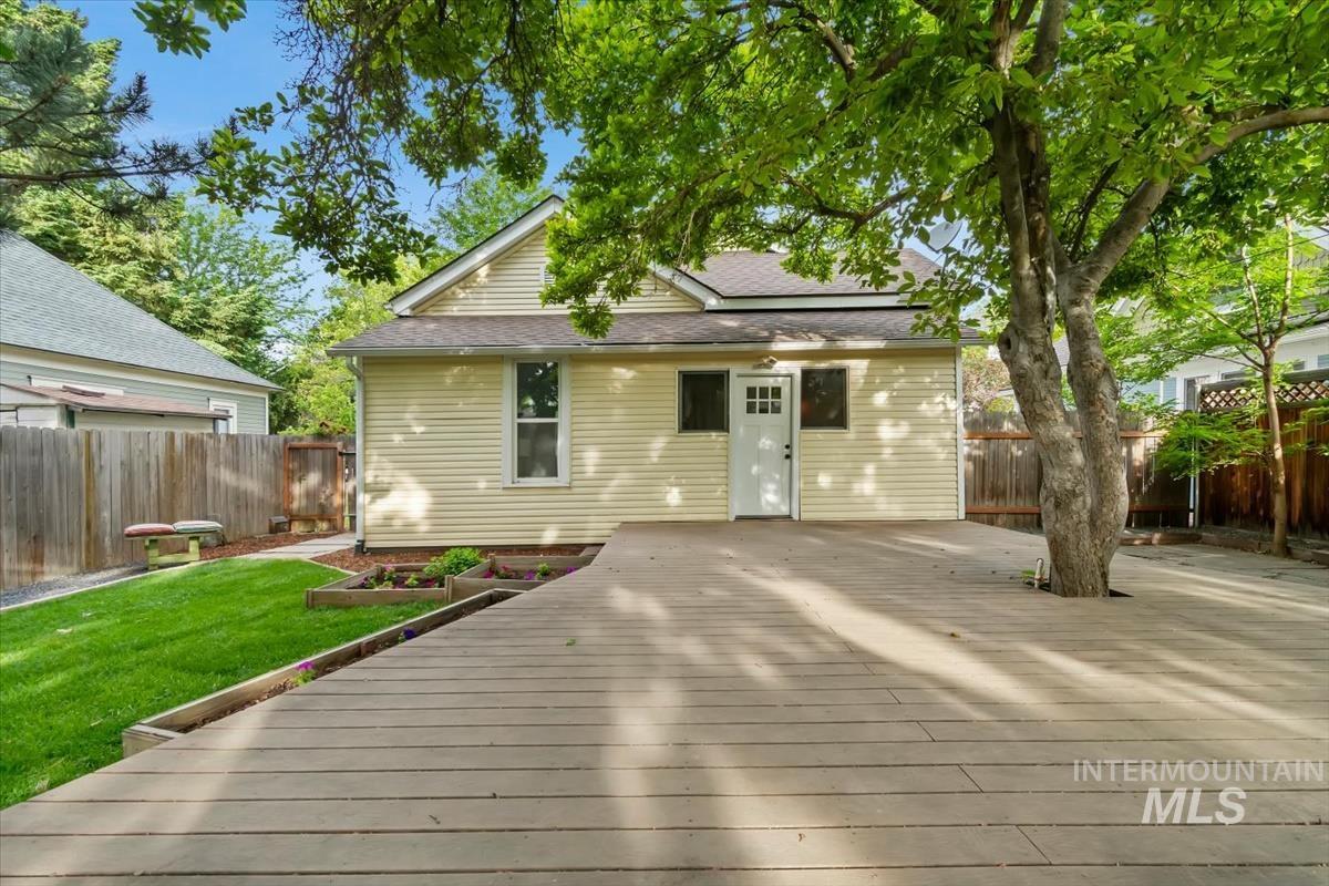 910 North 16th Street Boise, ID 83702 - Photo 33 of 47 Spacious wood-finish deck with integrated mature tree