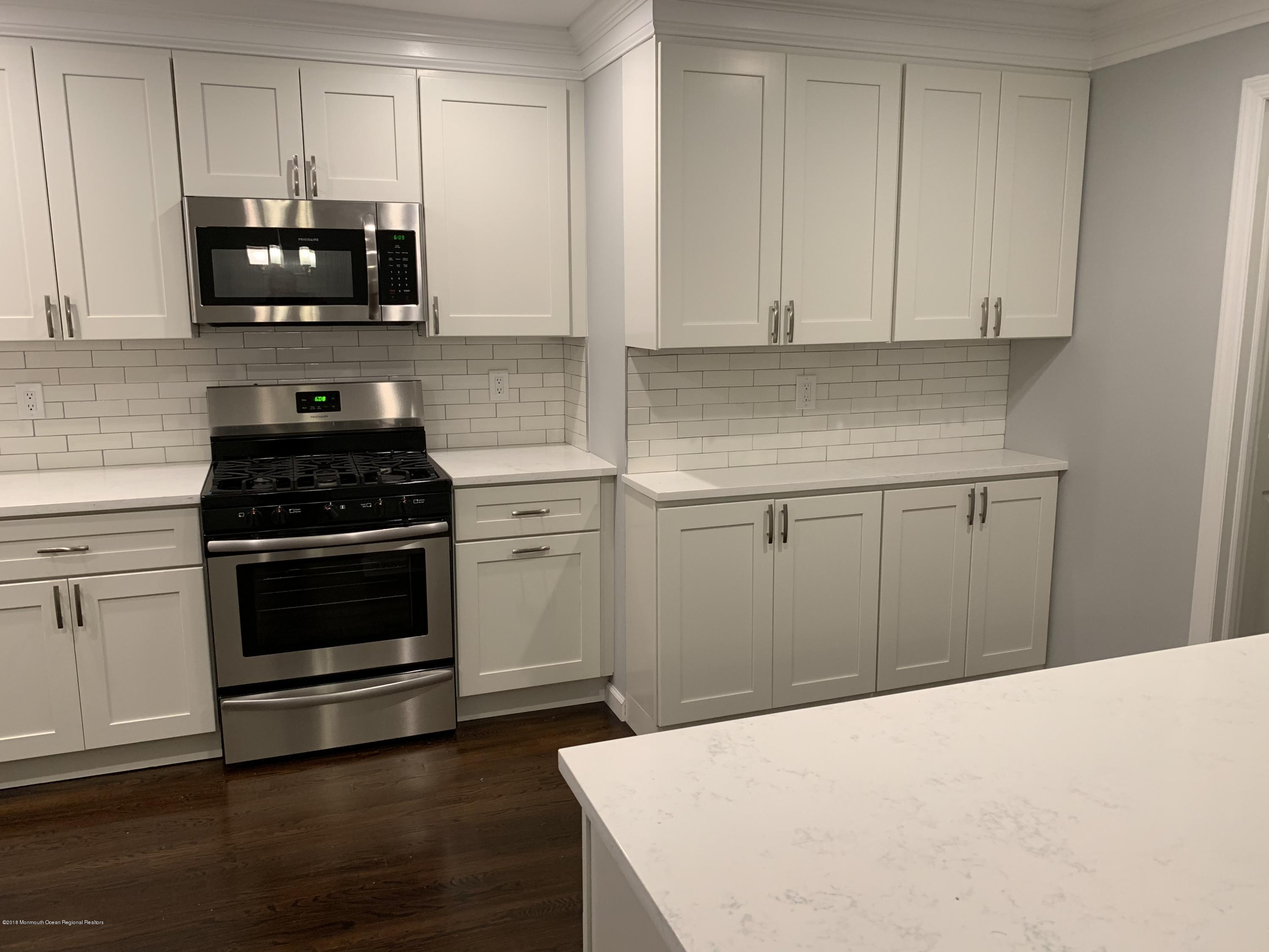 89 Pelican Road Middletown, NJ 07748 - Photo 3 of 27 IMG_0483