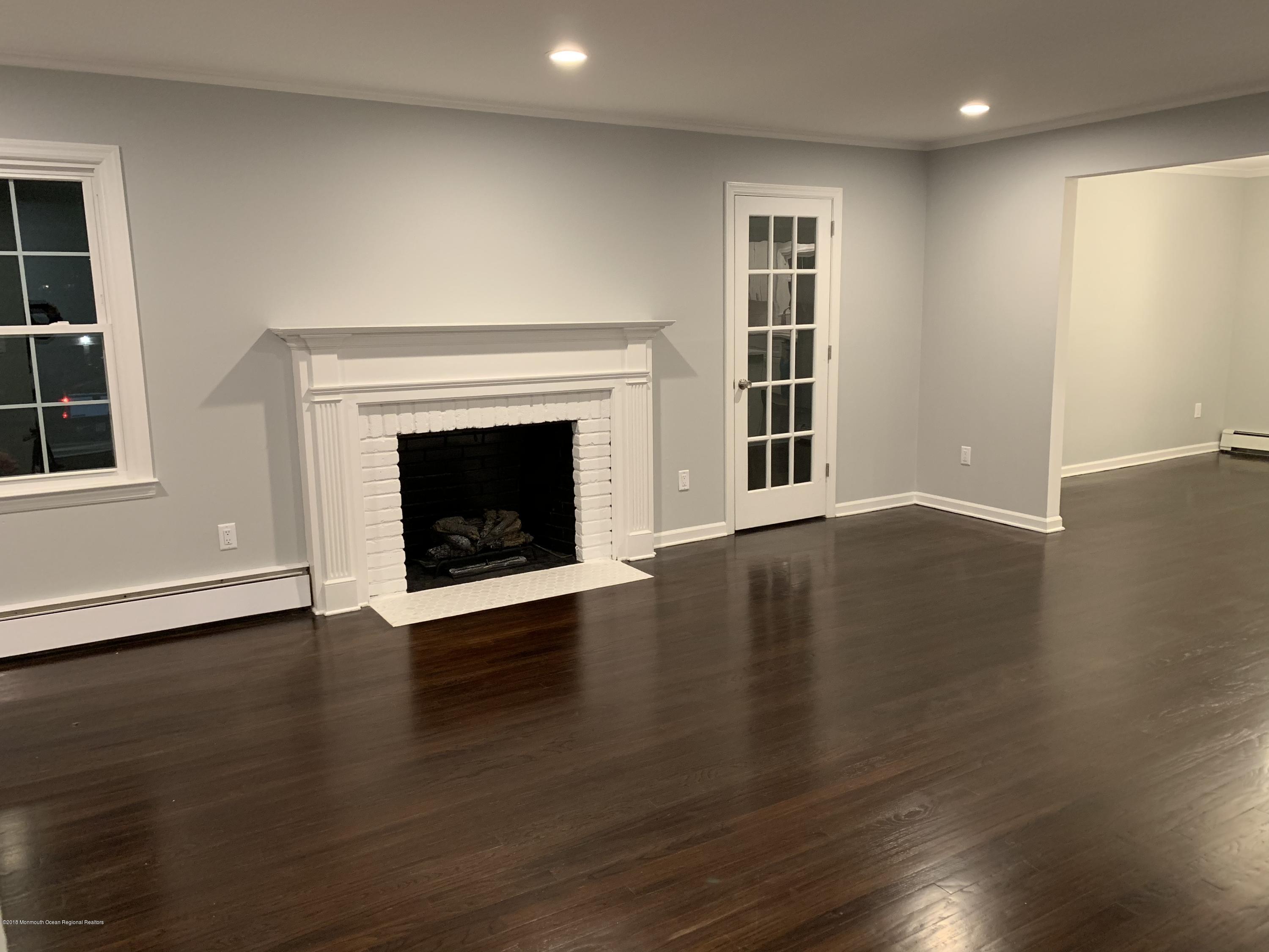 89 Pelican Road Middletown, NJ 07748 - Photo 9 of 27 IMG_0458