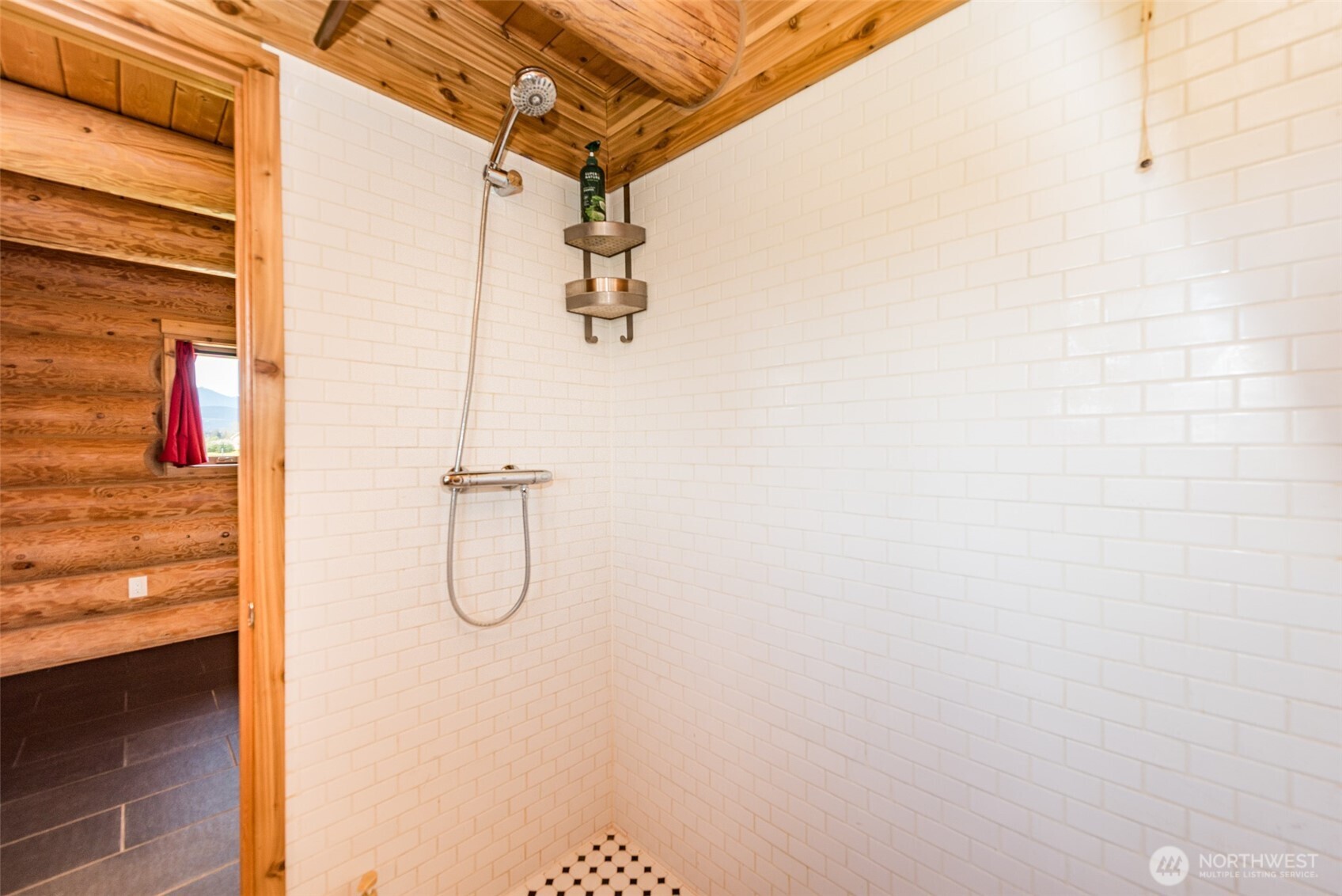 71 Shepherds Way Sequim, WA 98382 - Photo 33 of 39 a bathroom with a shower